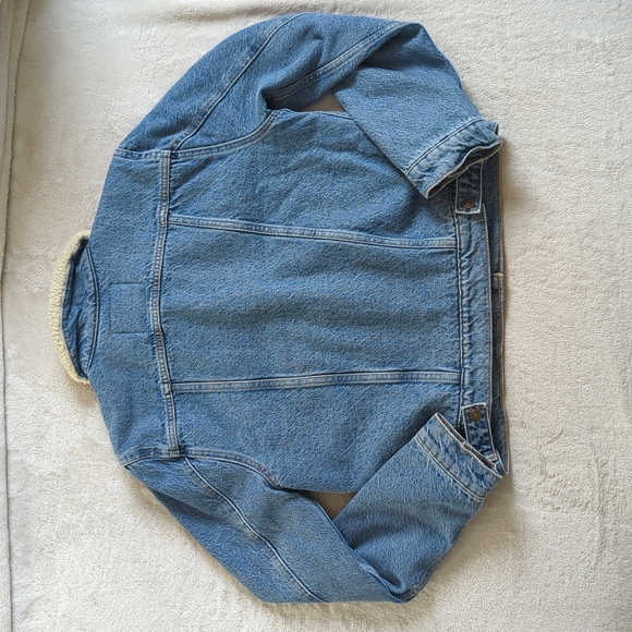 LEVI ORIGINAL SHERPA TRUCKER JACKET - Picture 2 of 8